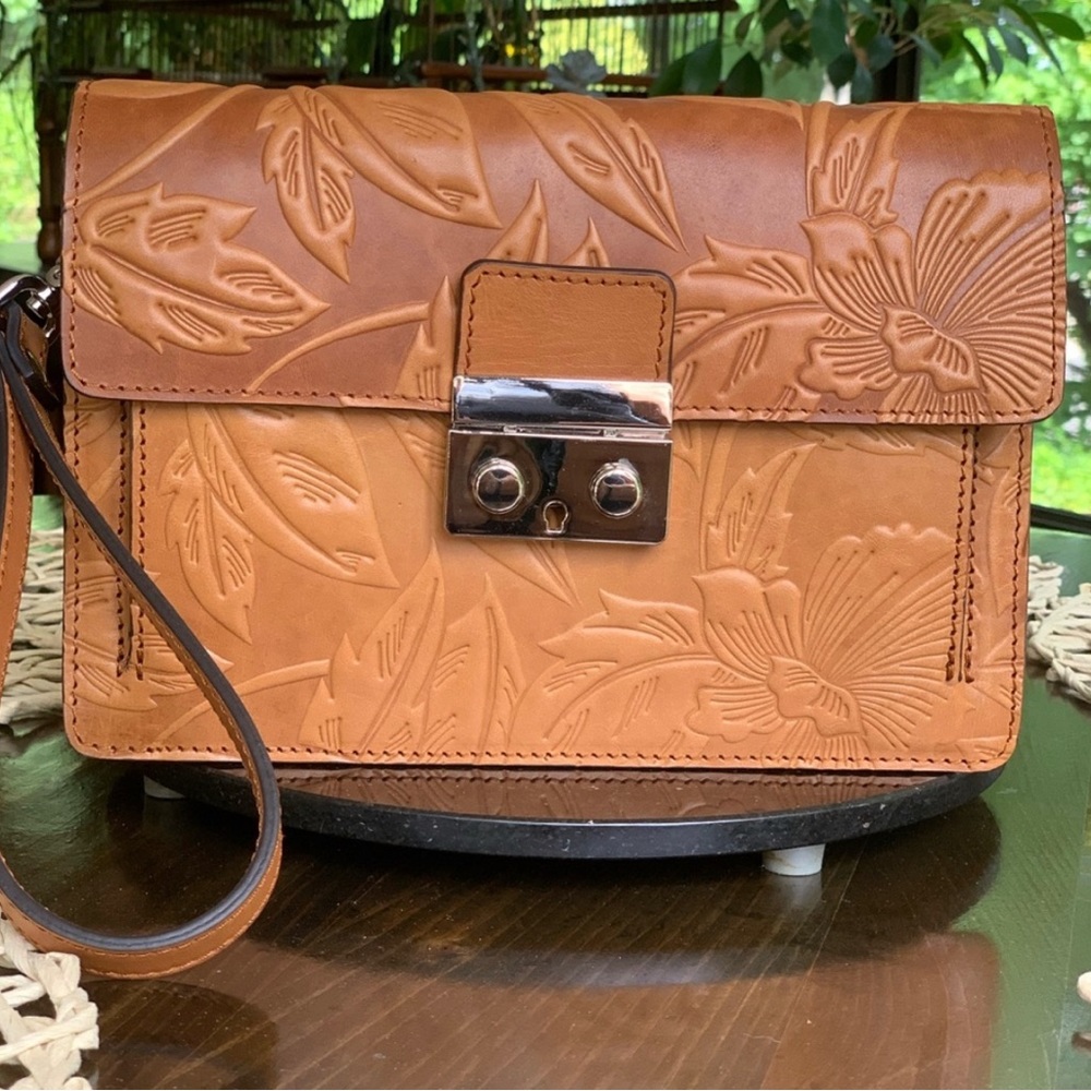 Floto Embossed Leather Clutch | Wristlet Purse Handbag | Made in Italy